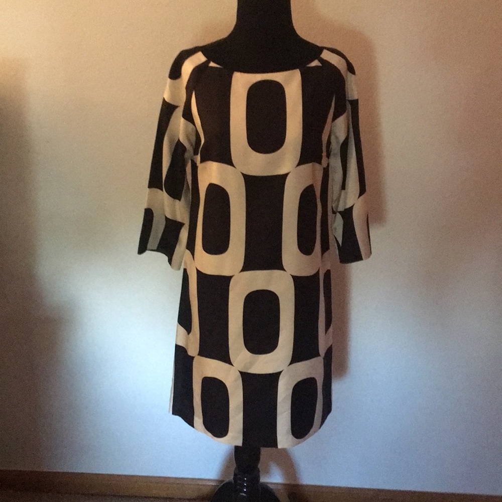 Black and cream shift dress